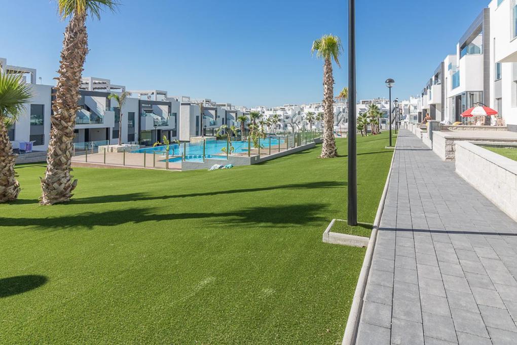 Calle Bullas Topfloor Lejlighed Torrevieja Exterior foto
